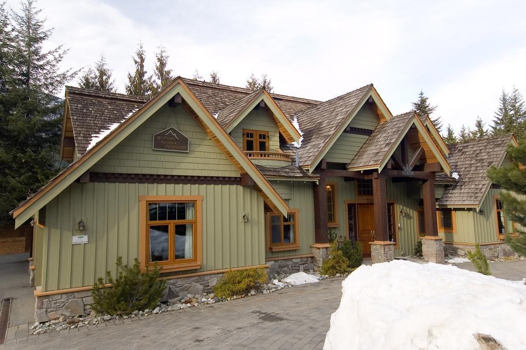 Whistler Alpine Chalet Retreat & Wellness Exterior foto