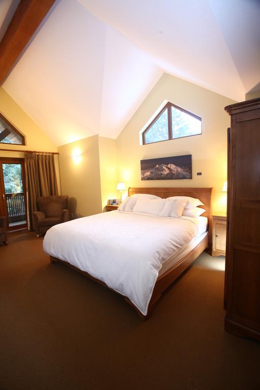 Whistler Alpine Chalet Retreat & Wellness Exterior foto