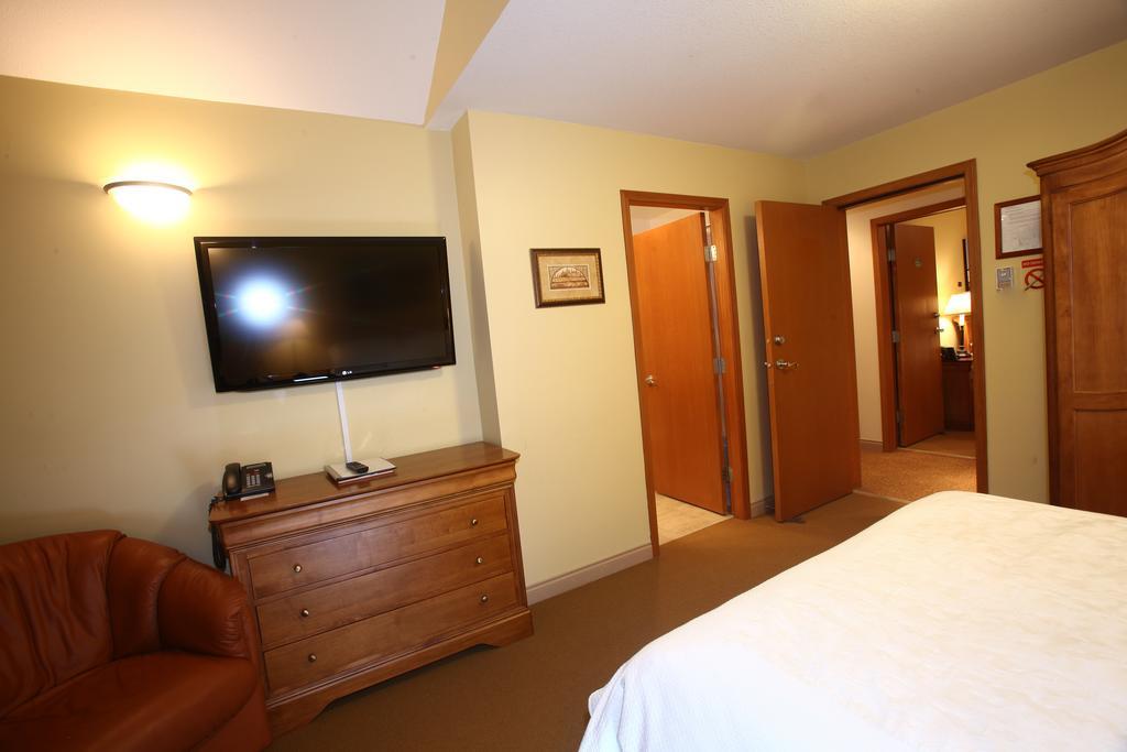 Whistler Alpine Chalet Retreat & Wellness Quarto foto