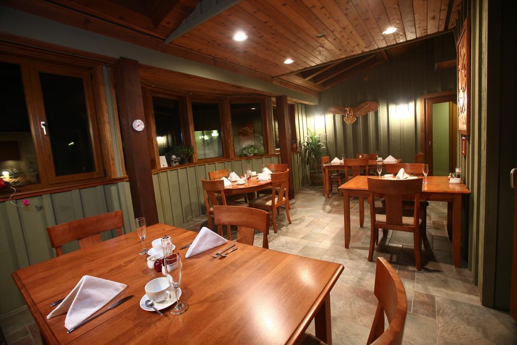 Whistler Alpine Chalet Retreat & Wellness Quarto foto