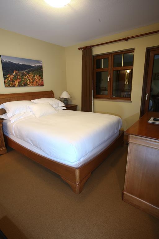 Whistler Alpine Chalet Retreat & Wellness Quarto foto