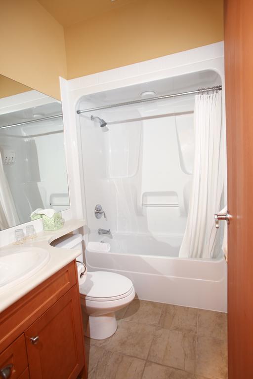 Whistler Alpine Chalet Retreat & Wellness Quarto foto